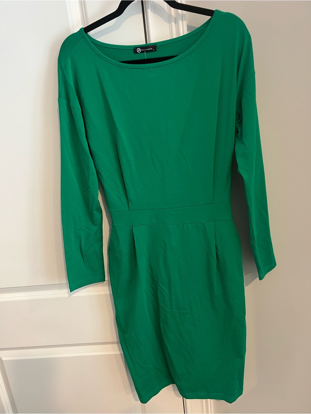 Pretty Garden Emerald Green Long-Sleeve Sheath Dress